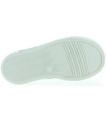Pronation preventive stiff soled boots for children