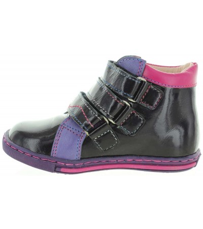 Child boots with ankle support 