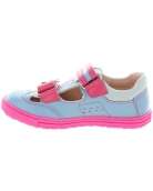 Girls sandals with closed heel