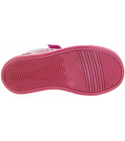 Child with heel support orthopedic sandals