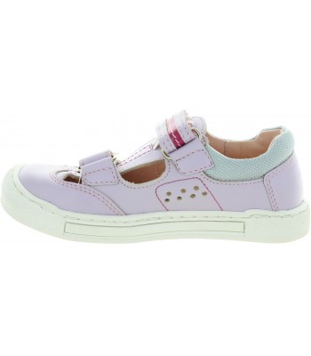 Girls closed toe sandals for pigeon toe girls