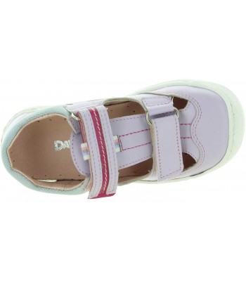 Girls closed toe sandals for pigeon toe girls