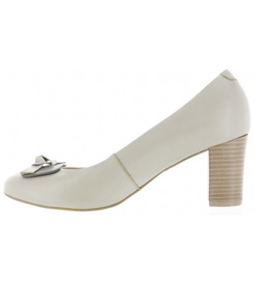 Low heel fashion heels for women in beige 