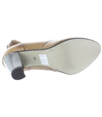 Brown boots from Europe for women 