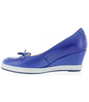 European women wedge shoes in bue leather 