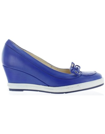 Cara Blue 