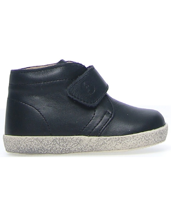 Black boots for a baby with soft soles