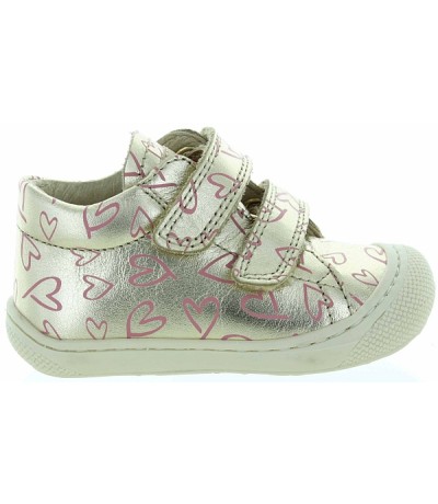 Sneakers with flexible soles for gym in gold leather Sneakers with flexible soles for gym in gold leather