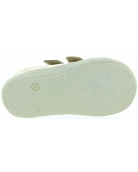 Sneakers with flexible soles for gym in gold leather 