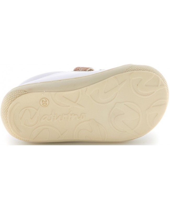 One year old child best walking shoes 