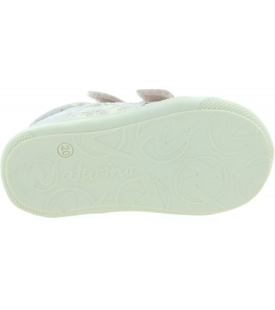 Sneakers for a girls with soft soles 