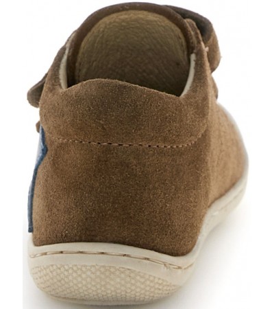 Walking sneakers baby boy in brown
