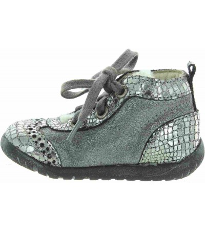 Correction shoes for kids ankles turning inward