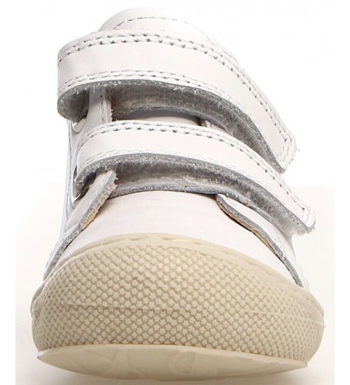Baby shoes for walking with soft soles 