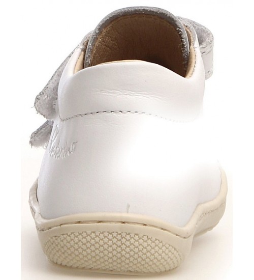 Baby shoes for walking with soft soles 
