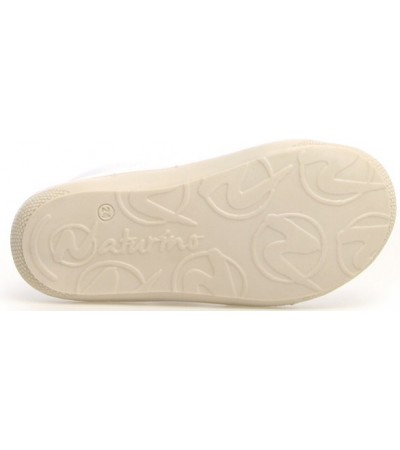 Baby shoes for walking with soft soles 