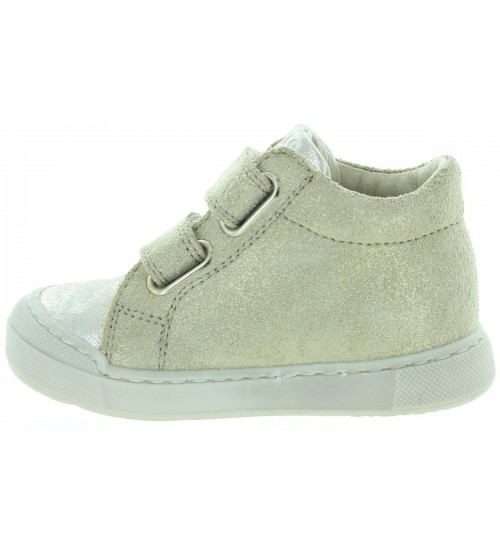 Leather footwear for girl with high instep  