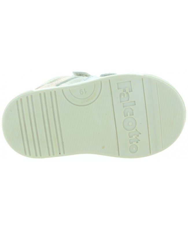 Best sneakers for girls with support for flat feet 