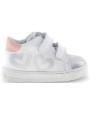Mora White