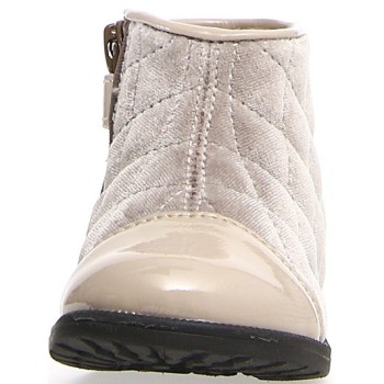 Ankle high supportive boots for girls 