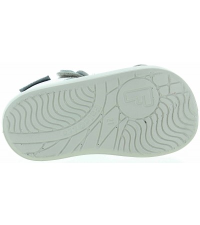 Boys sandals for wide feet and high instep