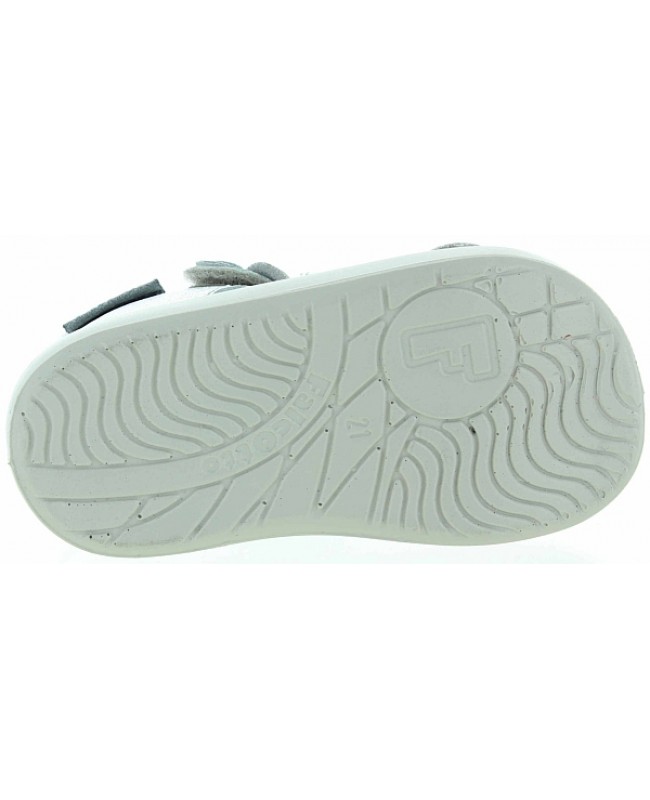 Boys sandals for wide feet and high instep