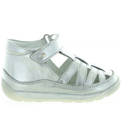 Turned in foot best sandals for toddler 