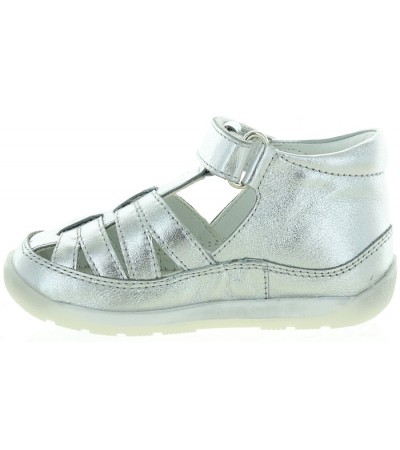 Turned in foot best sandals for toddler 
