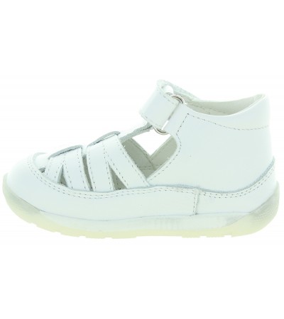 High top sandals for a baby girl corrective