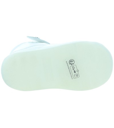 High top sandals for a baby girl corrective