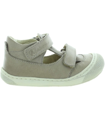 Natural soft beige leather baby shoes 