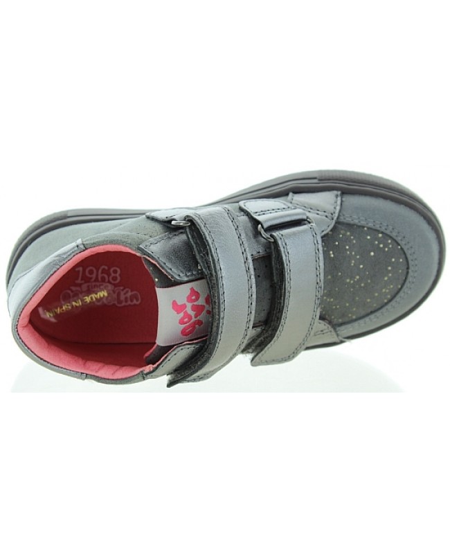 Girls desigjer gray leather boots 