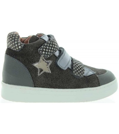 Boots for girls with reinforced heel for tip toe walking 