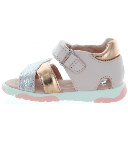 Baby girls sandals  for narrow feet 