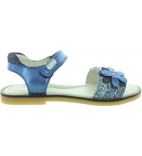 Sandals for a girl straight from Spain fashion
