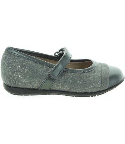 Narrow fit girls mary janes best for overpronation
