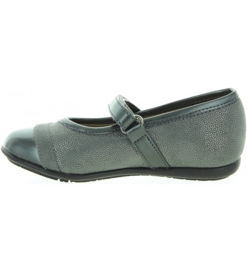 Shoes for toddlers with overpronation and narrow feet