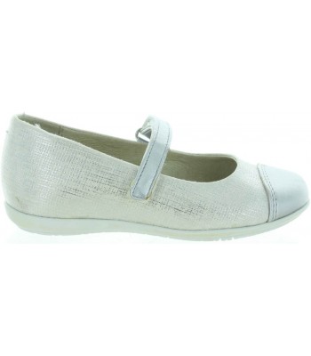 Girls shoes from Spain best for slim feet