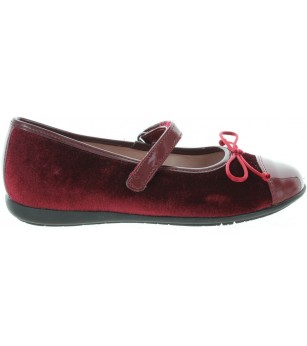 Wanda Red