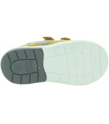 Sneakers for a toddler that are yellow leather 