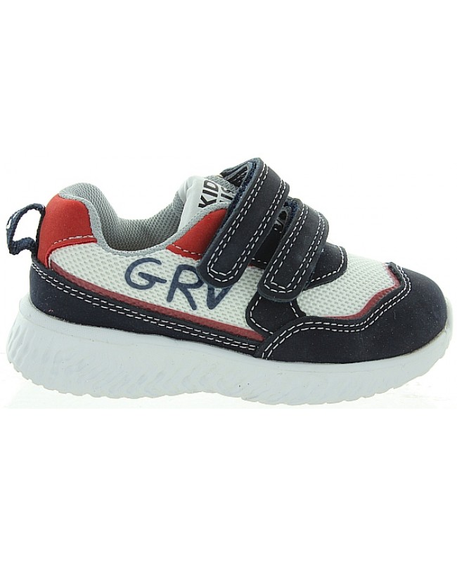 Support sneakers for a boy for Summer from Europe