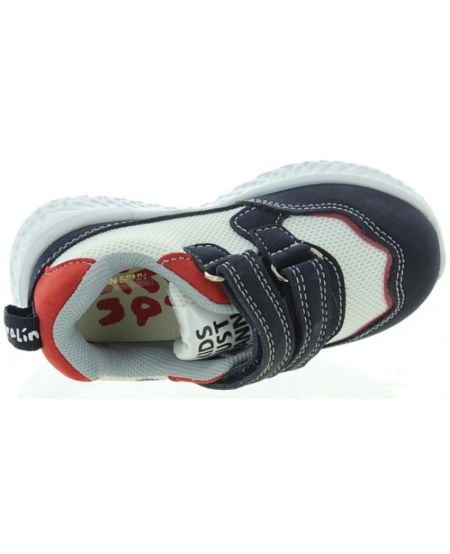 Support sneakers for a boy for Summer from Europe