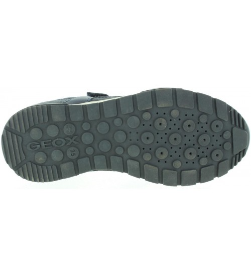 Good support sneakers for a teen by Geox