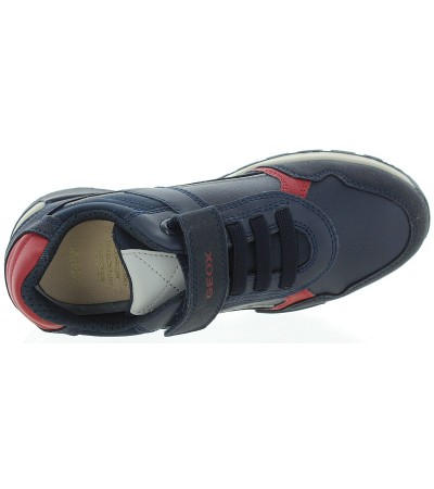 Boys with fallen arches sneakers 