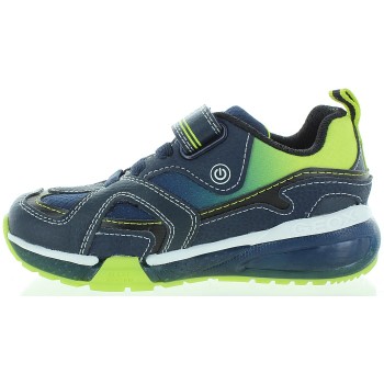 Sneakers best for wide feet and high instep in boys
