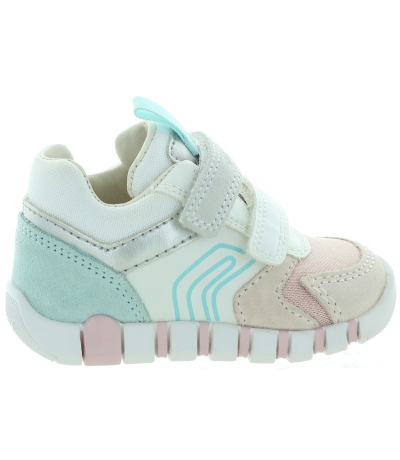 Baby sneakers best for learning to walk