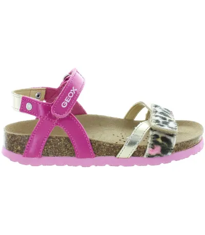 Sporty quality sandals for a girl with high arches