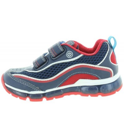 Kids with arches running sneakers