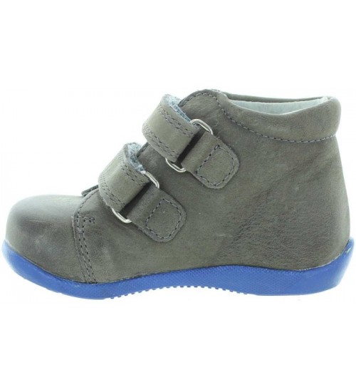 Corrective shoes for kids for foot turning in