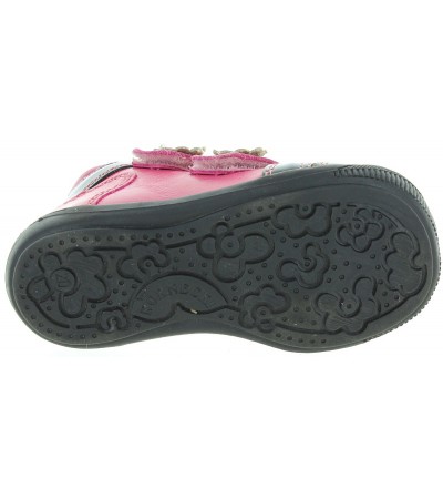Toddler shoes for learning to walk for natural step